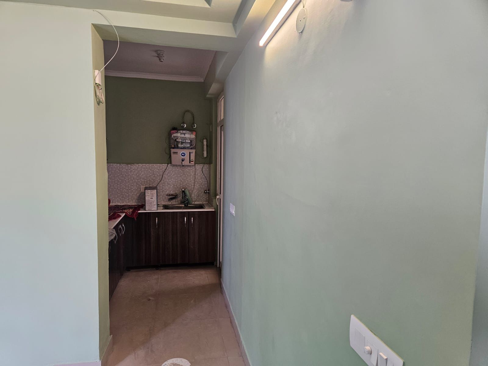 Spring Meadows : 3 BHK Semi Furnished Flat For Rent in TechZone 4, Noida Extension
