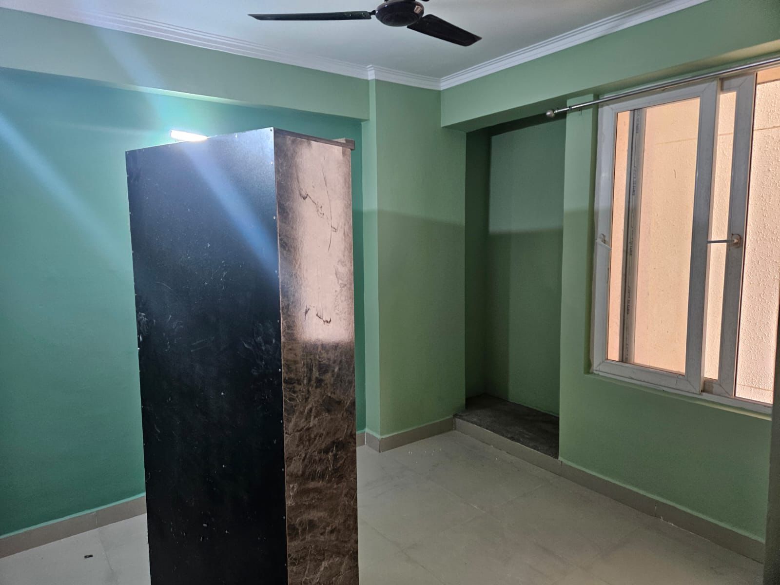 Spring Meadows : 3 BHK Semi Furnished Flat For Rent in TechZone 4, Noida Extension