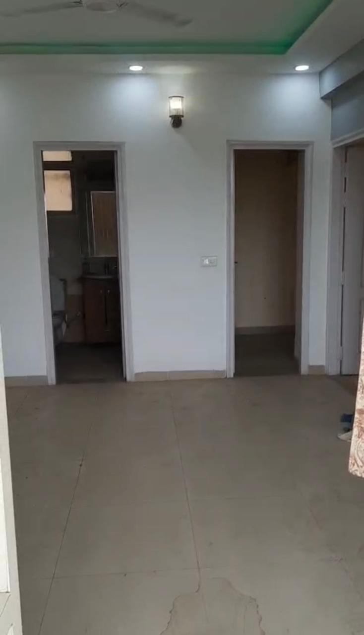 Stellar Jeevan : 3BHK Semi Furnished Flat For Sell in Sector 1, Noida Extension, Bisrakh Jalalpur
