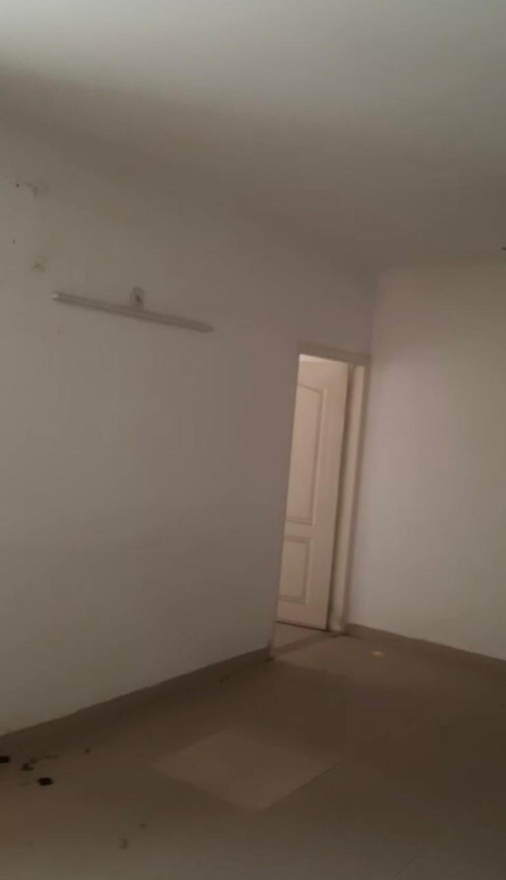 Stellar Jeevan : 4BHK Semi Furnished Flat For Sell in Sector 1, Noida Extension, Bisrakh Jalalpur