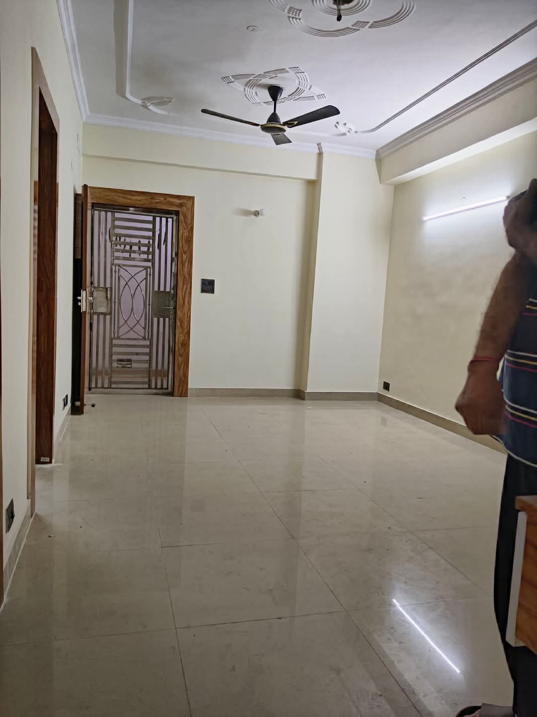 Supertech Eco Village 2 : 2 BHK Semi Furnished Flat For rent in Sector 16B, Noida Extension