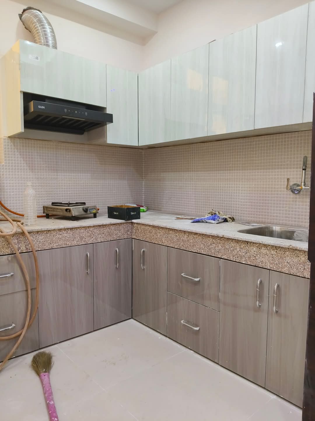 Supertech Eco Village 2 : 3 BHK Semi Furnished Flat for rent in Sector 16B, Noida Extension