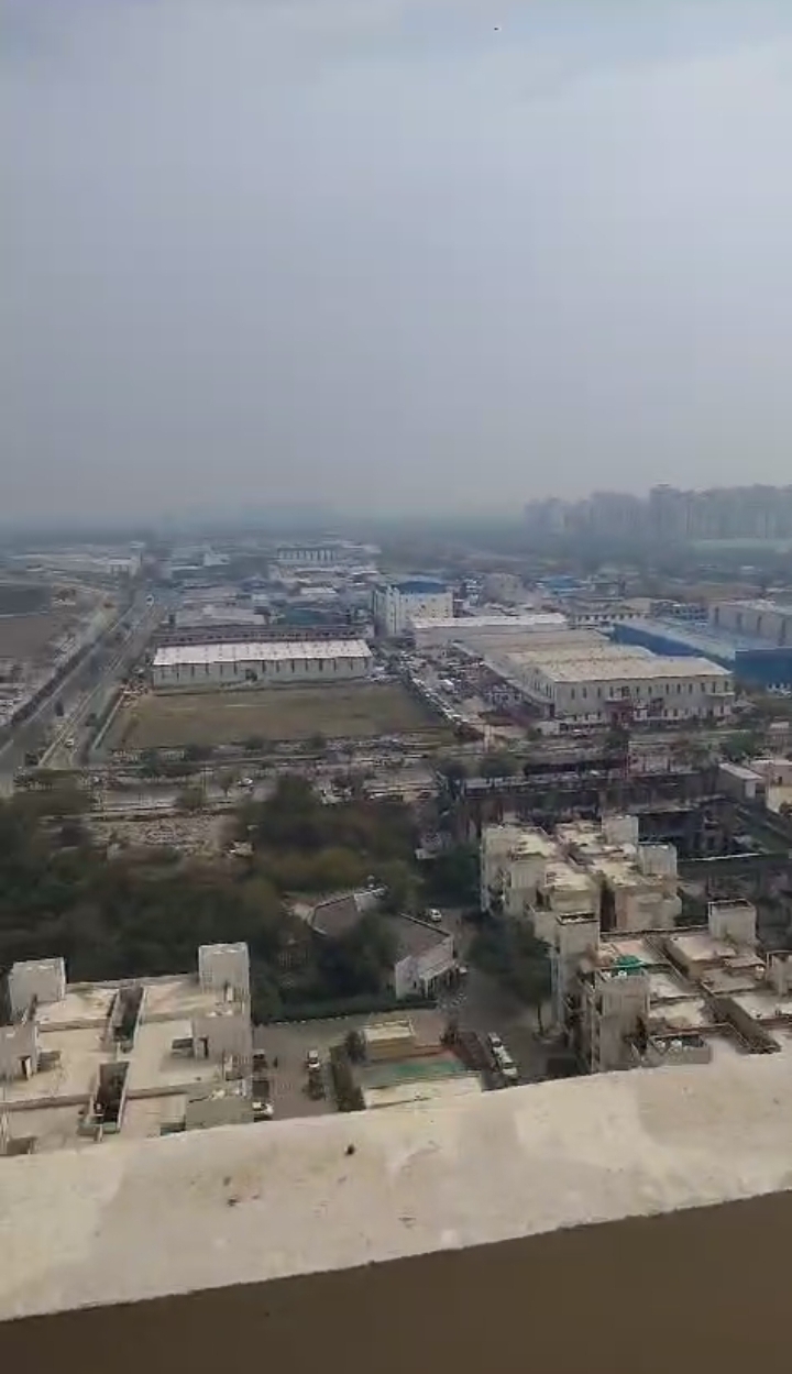 SuperTech Eco Village 3 : 2 BHK Semi Furnished Flat For Rent in Sector 16B, Noida Extension 