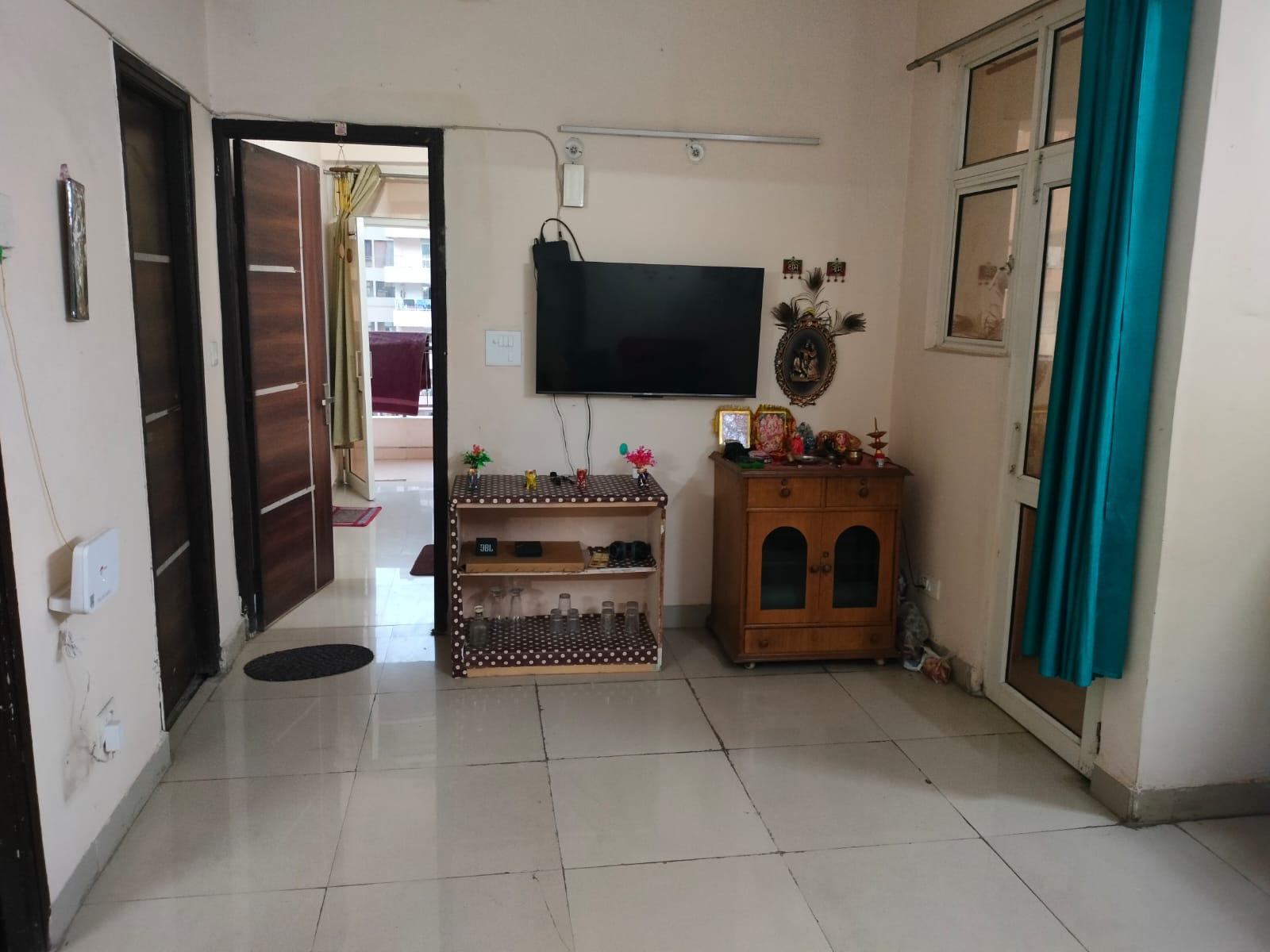 Supertech Eco Village II : 1 Room in Preoccupied 2BHK Fully Furnished Flat For Rent in Sector 16B, Noida Extension
