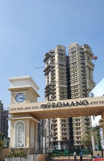 SUPERTECH THE ROMANO : 2 + 1 BHK Semi Furnished Flat for rent in Sector 118, Noida 