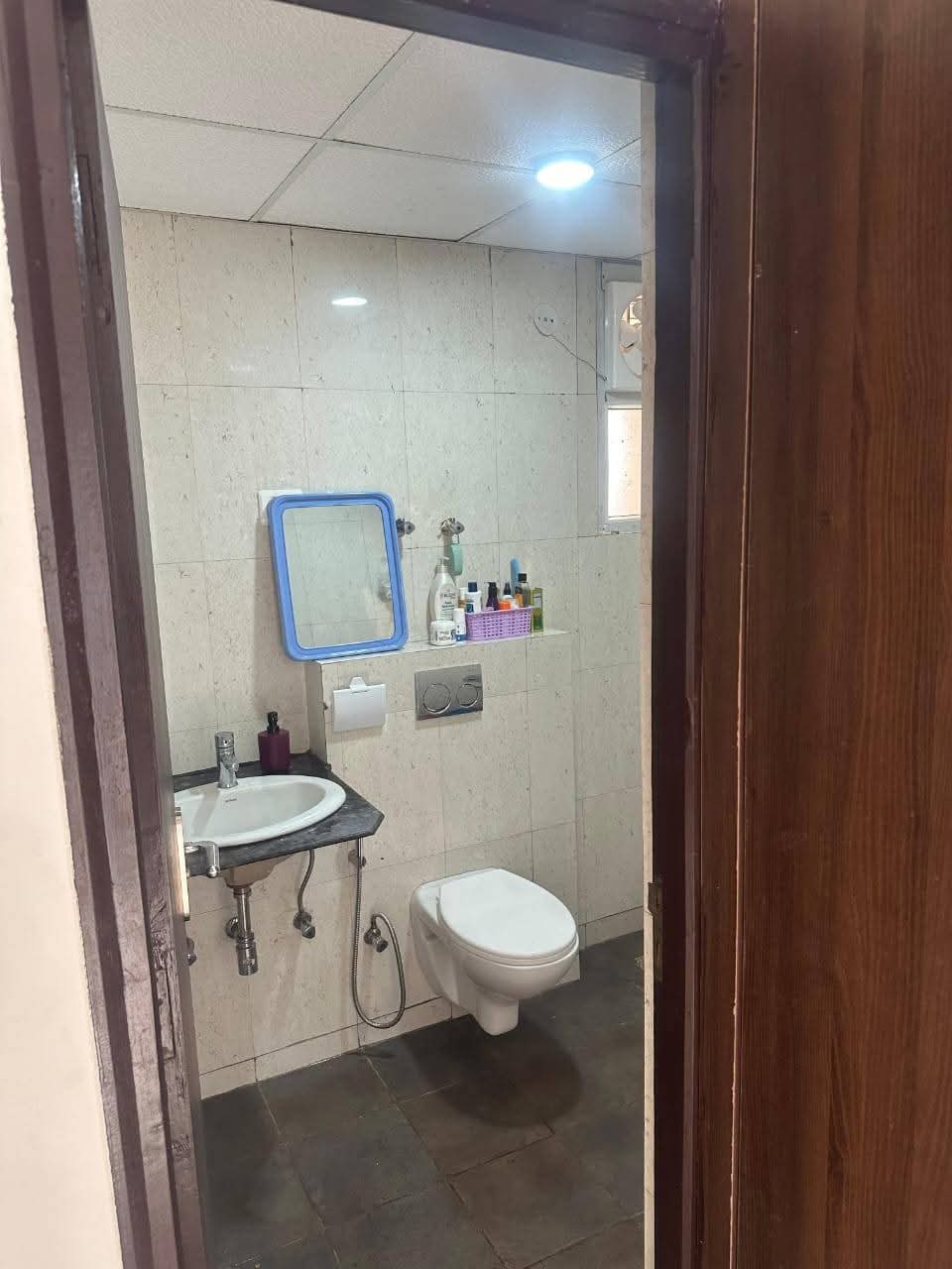 SUPERTECH THE ROMANO : 2 + 1 BHK Semi Furnished Flat for rent in Sector 118, Noida