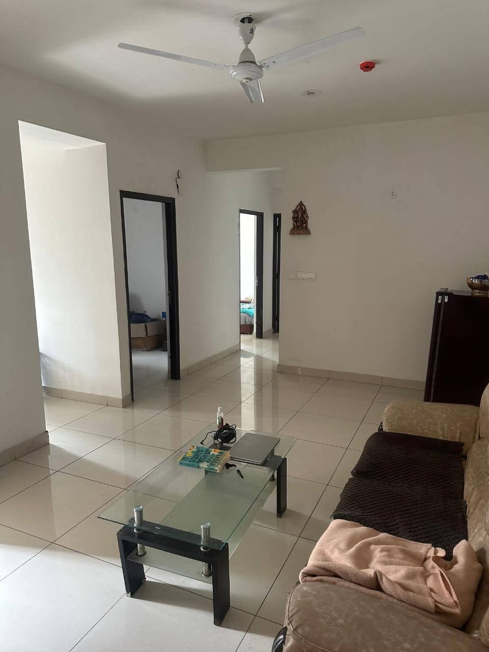 SUPERTECH THE ROMANO : 2 + 1 BHK Semi Furnished Flat for rent in Sector 118, Noida