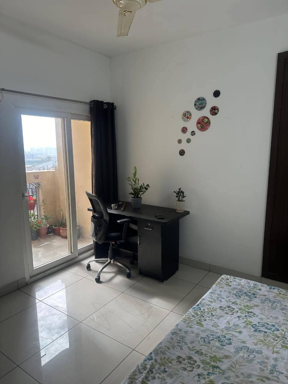 SUPERTECH THE ROMANO : 2 + 1 BHK Semi Furnished Flat for rent in Sector 118, Noida
