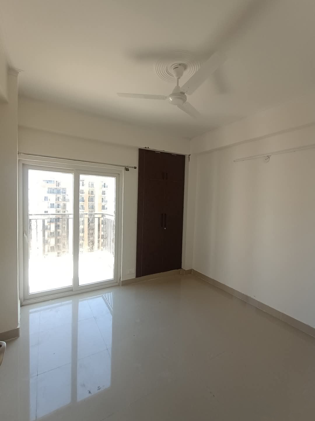 Amrapali Terrace Homes : 2 + 1 BHK Semi Furnished Flat for rent in TechZone 4, Noida Extension