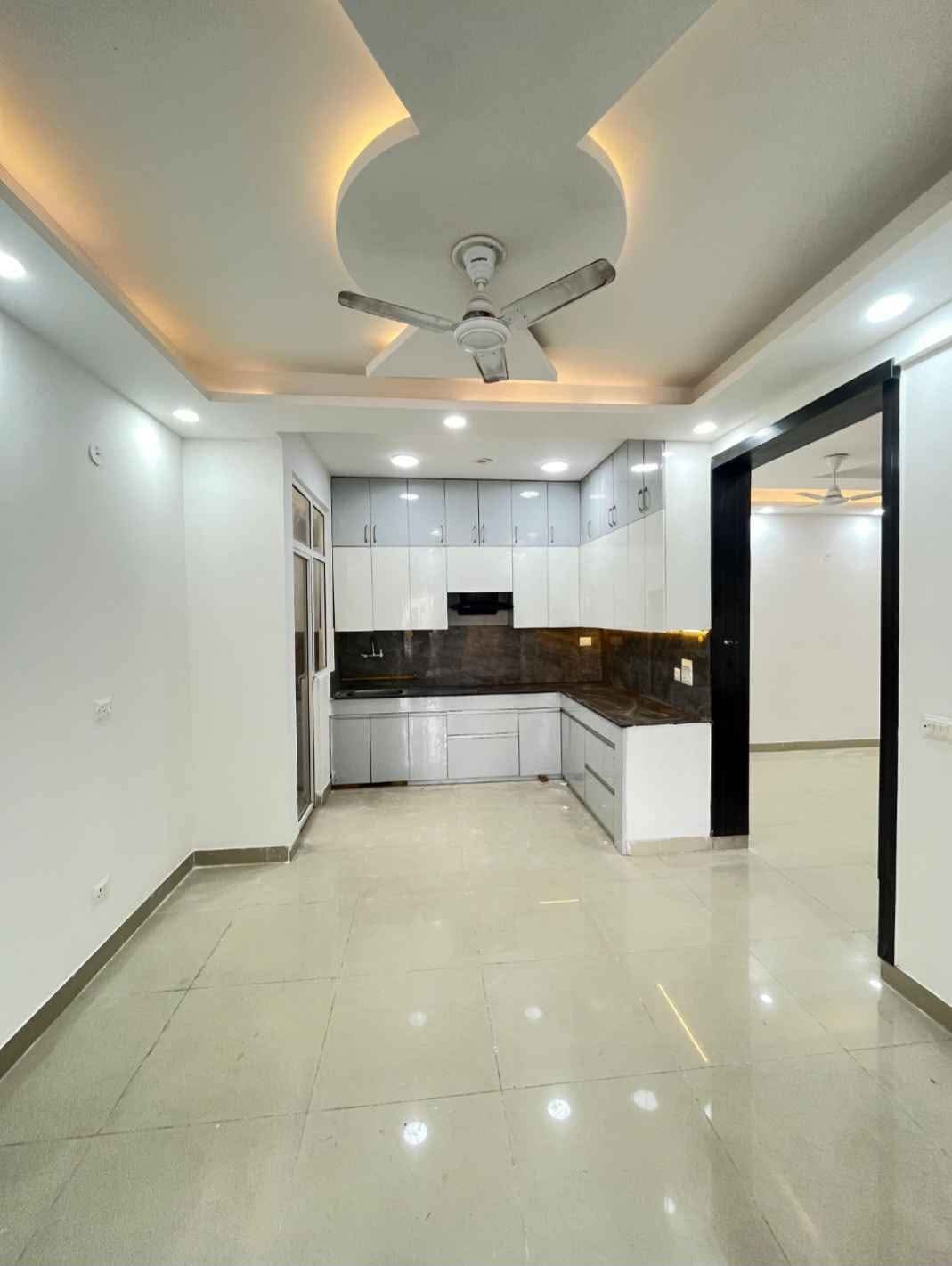 Panchsheel Greens 1 : 3 BHK Semi Furnished Flat for rent in Sector 16B, Noida Extension