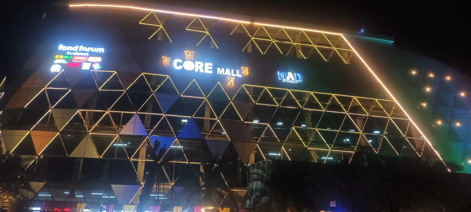 The Concept Core Mall : Semi Furnished Office For Sell in Crossings Republic