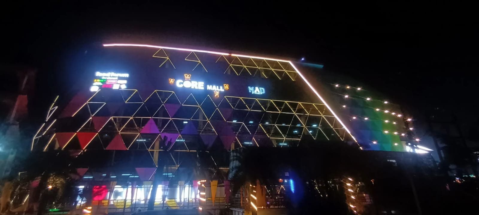 The Concept Core Mall : Semi Furnished Office For Sell in Crossings Republic