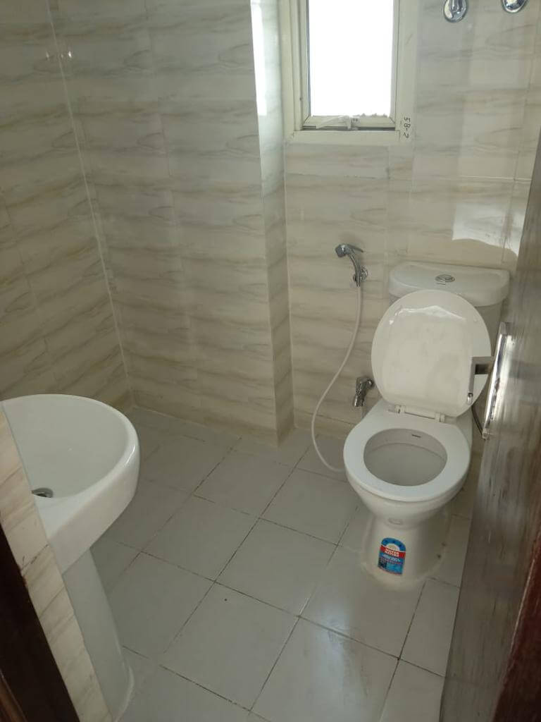 VVIP Homes : 2 BHK Semi-furnished Flat for rent in Gaur City 2, Noida Extension