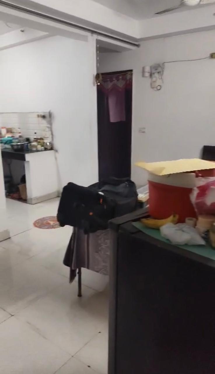 Wall Rock Aishwaryam : 2BHK UnFurnished Flat For Sell in Sector 16C, Noida Extension
