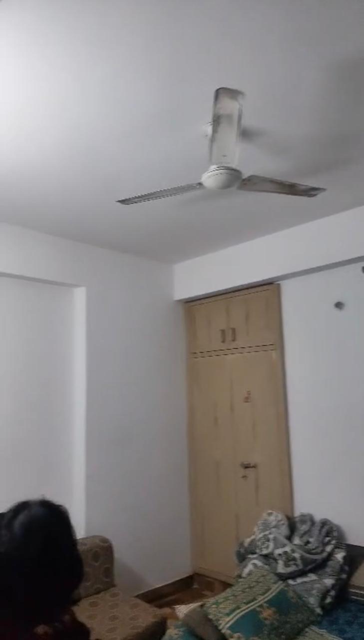 Wall Rock Aishwaryam : 2BHK UnFurnished Flat For Sell in Sector 16C, Noida Extension