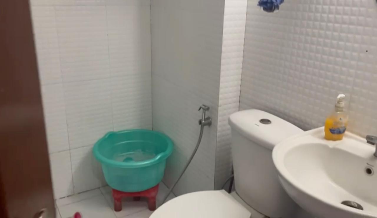 Wall Rock Aishwaryam : 3BHK Semi Furnished Flat For Sell in Sector 16C, Noida Extension