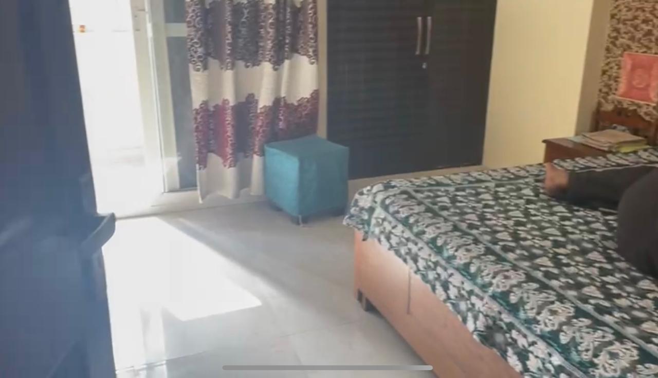Wall Rock Aishwaryam : 3BHK Semi Furnished Flat For Sell in Sector 16C, Noida Extension