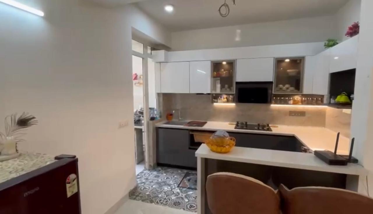 Wall Rock Aishwaryam : 3BHK Semi Furnished Flat For Sell in Sector 16C, Noida Extension