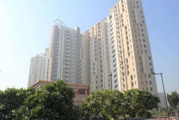 Unitech Heights, Chi III, Greater Noida Society Image 1 