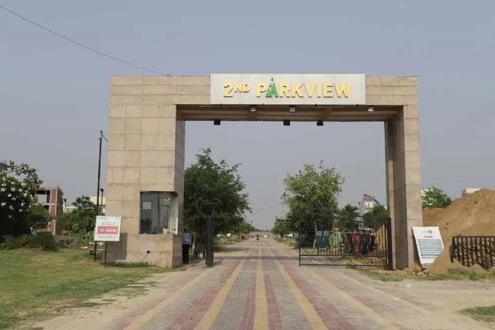 Gaur Yamuna City 2nd Parkview, Sector 19, Yamuna Expressway Society Image 1 