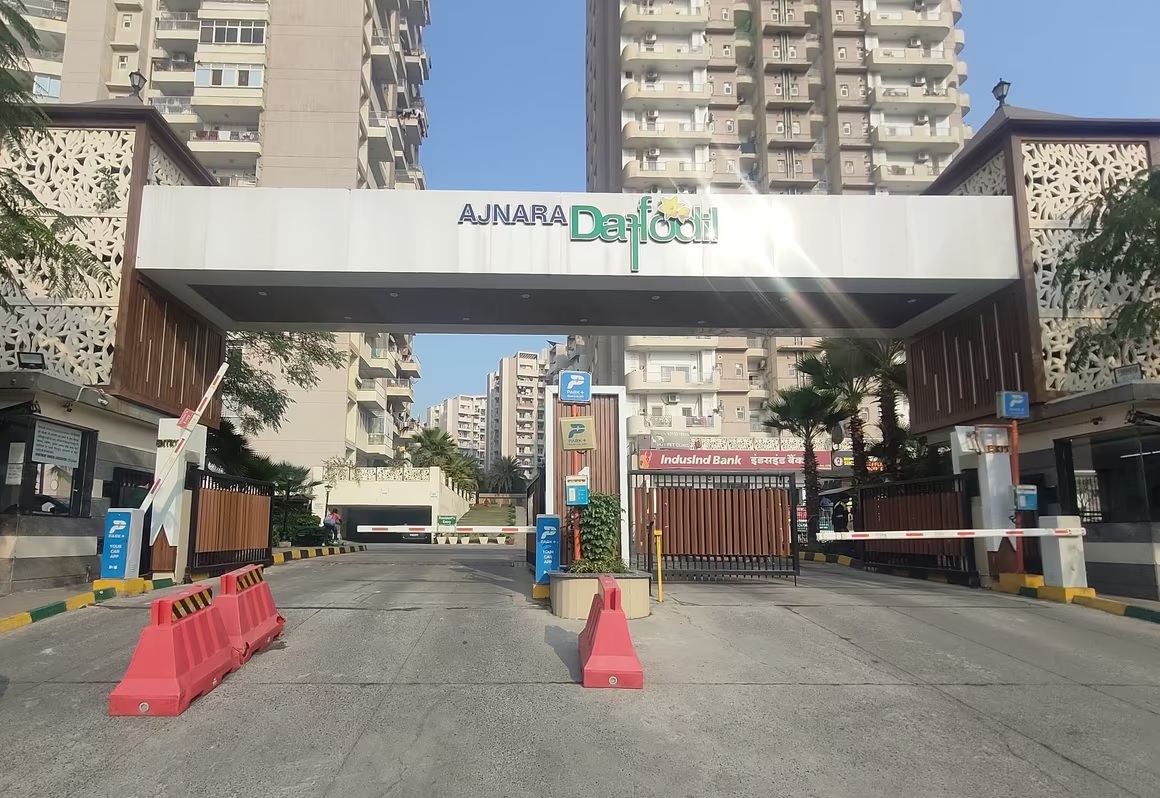 Ajnara Daffodil, Sector 137, Noida Society Image 1 