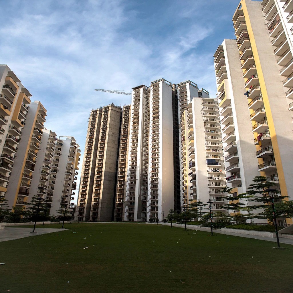 Panchsheel Pinnacle, Sector 16B, Noida Extension Society Image 1 