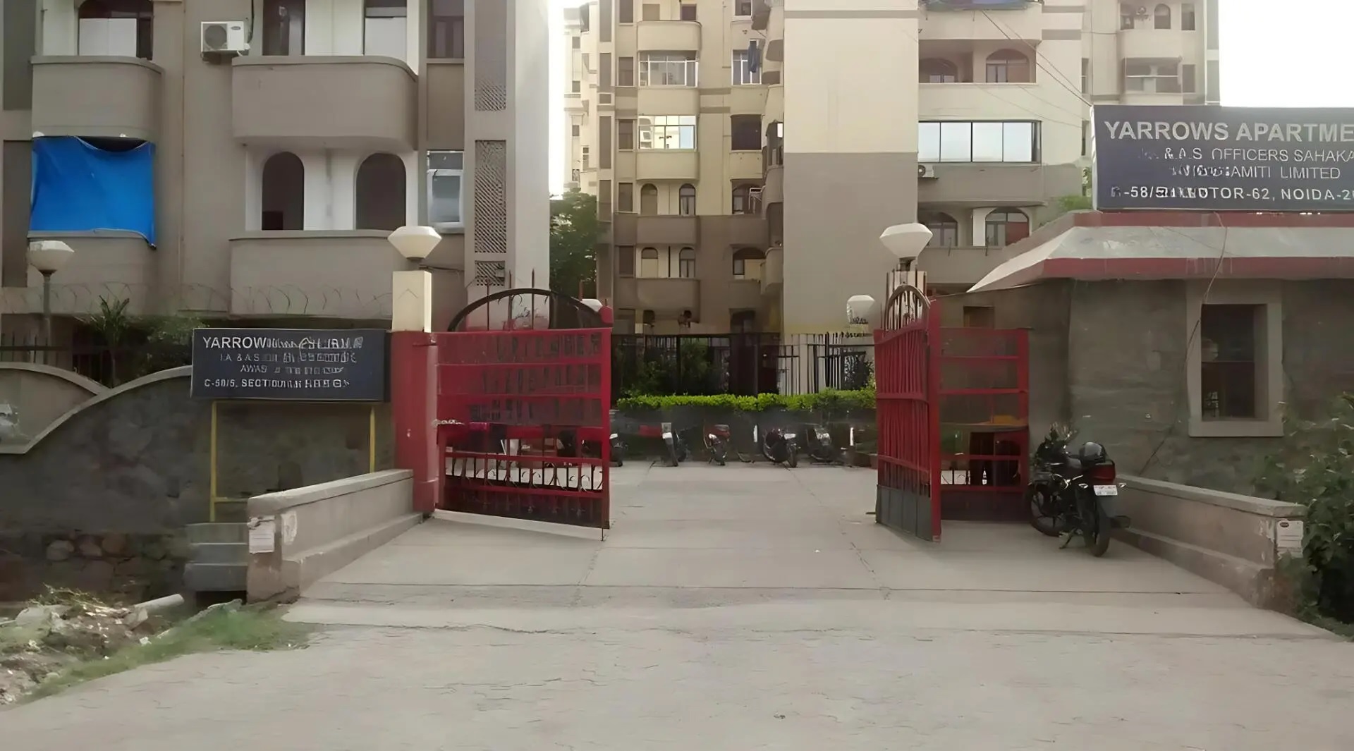 Assotech Yarrows Apartments, Sector 62, Noida Society Image 1 