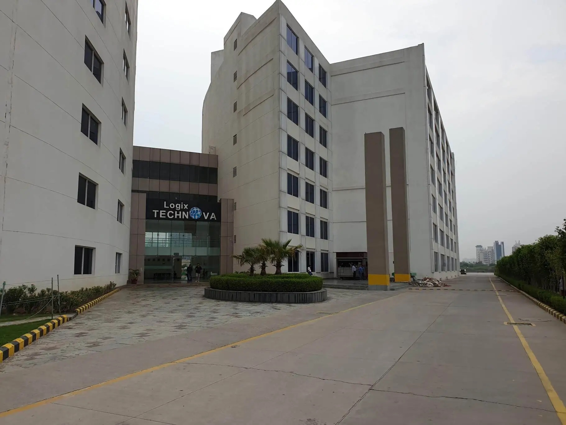 Logix Technova, Sector 132, Noida Society Image 7