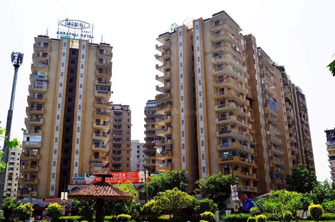 Amrapali Royal, Vaibhav Khand, Ghaziabad, Indirapuram, Ghaziabad Society Image 1 