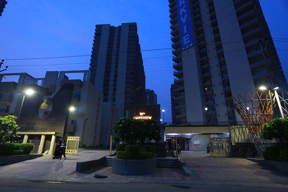 Gaur Yamuna City 16th Park View, Sector 19, Yamuna Expressway Society Image 2