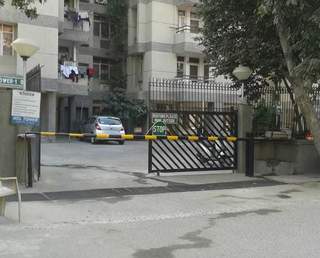 HCL Towers, Sector 62, Noida Society Image 2