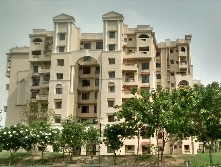 Stellar Icon Apartments, Chi III, Greater Noida Society Image 2