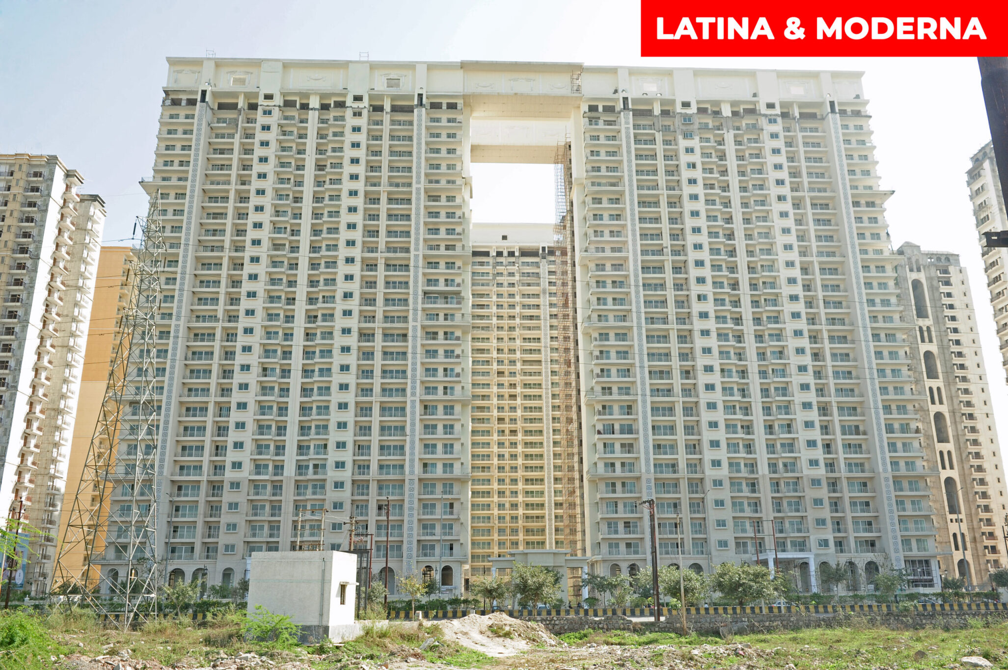Mahagun Mirabella, Sector 79, Noida Society Image 2