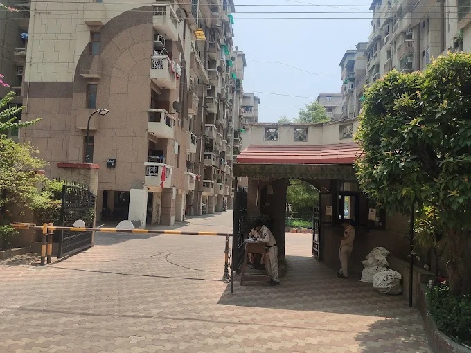 Purvanchal Kailash Dham SAS, Sector 50, Noida Society Image 2