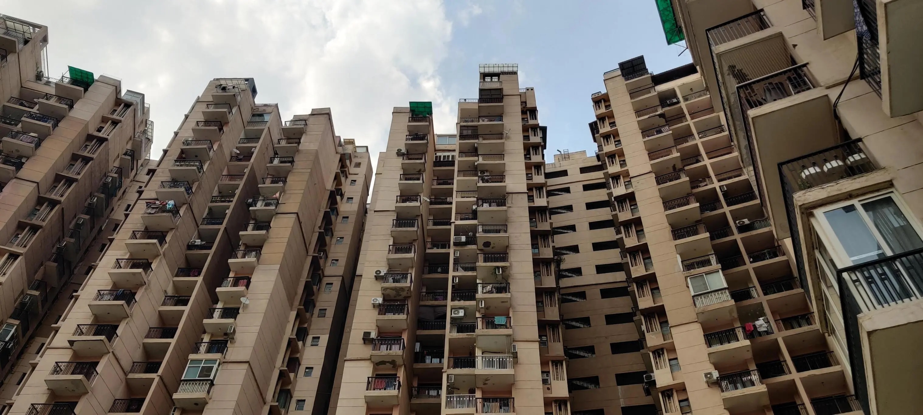Logix Blossom County, Sector 137, Noida Society Image 3