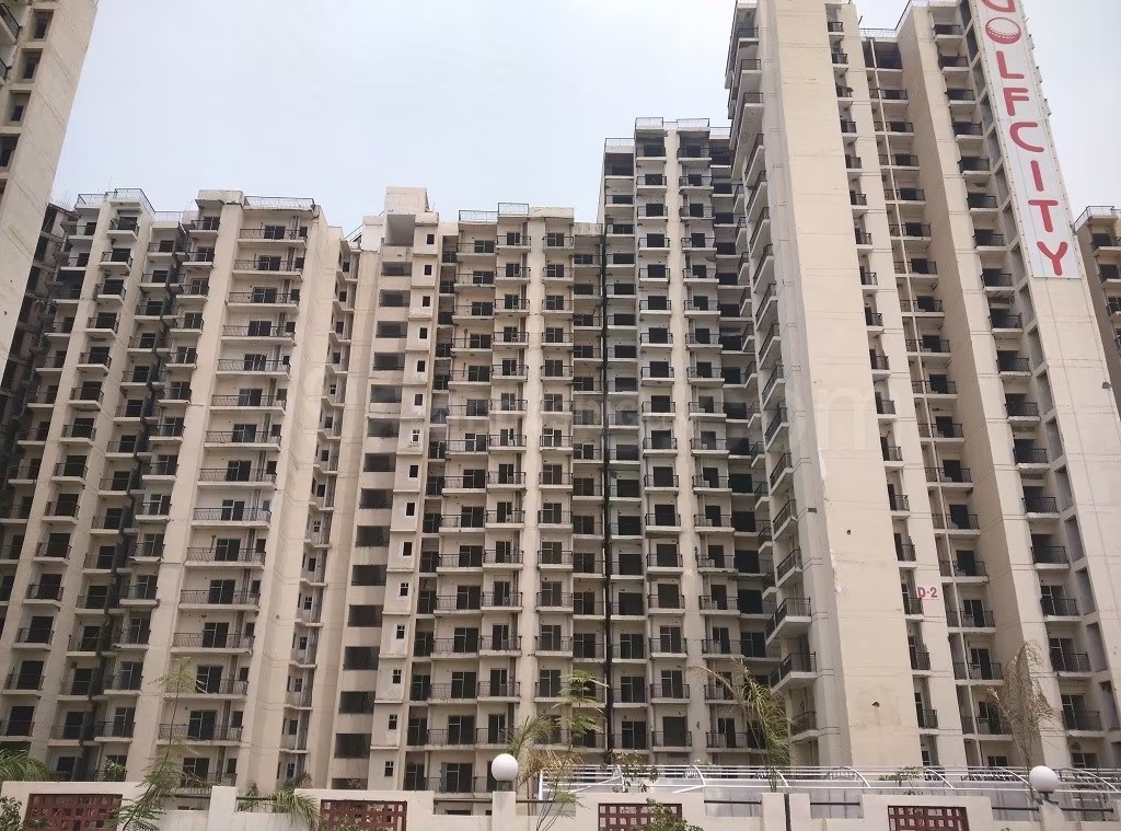 Golf City, Sector 75, Noida Society Image 2