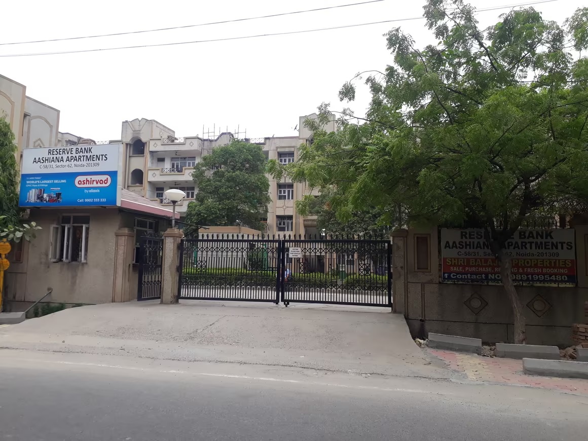 Reserve Bank Aashiana Apartments, Sector 62, Noida Society Image 2