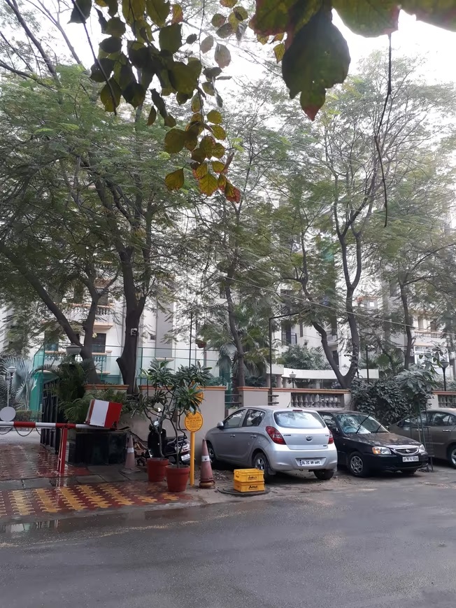 Stellar Kings Court, Sector 50, Noida Society Image 2