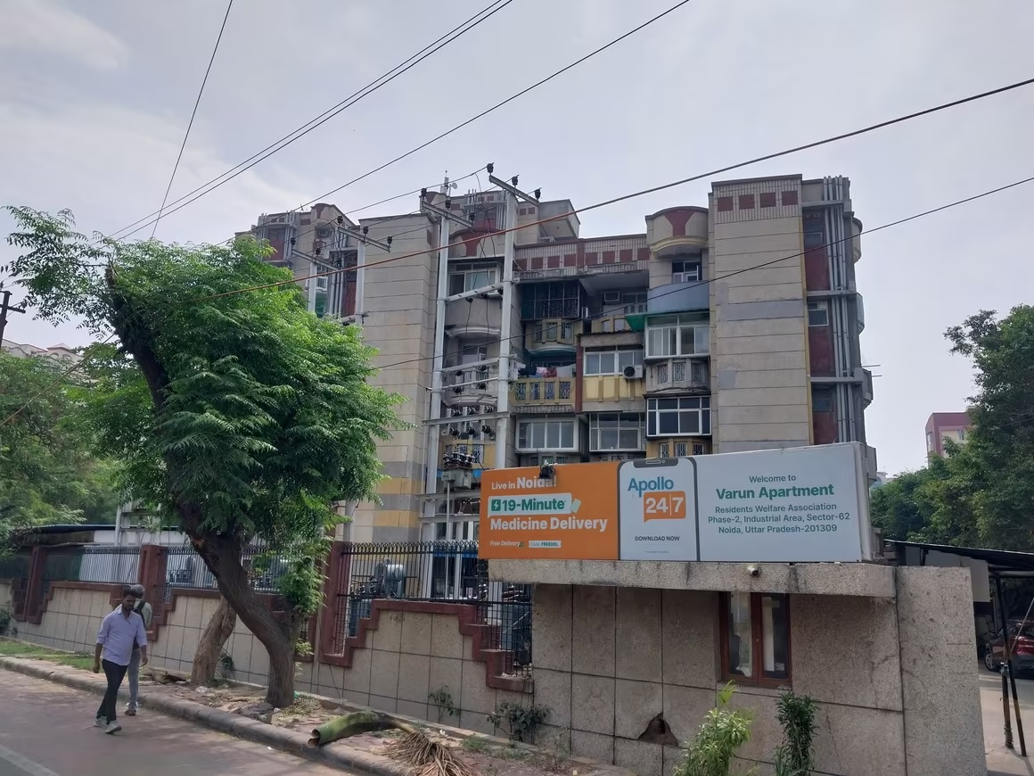 Varun Apartments, Sector 62, Noida Society Image 2