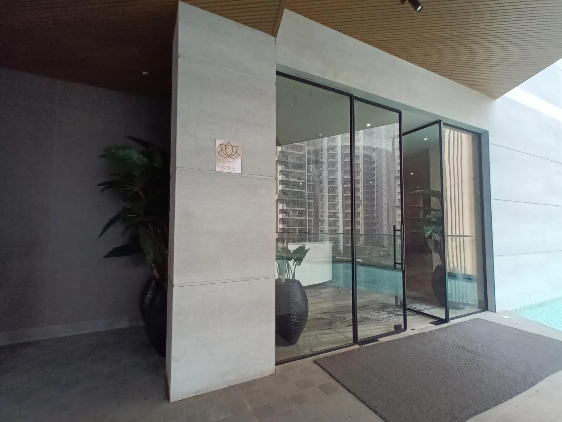 Ivy County, Sector 75, Noida Society Image 2