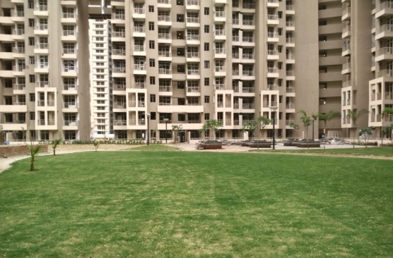 AIG Park Avenue, Gaur City  1, Noida Extension Society Image 2