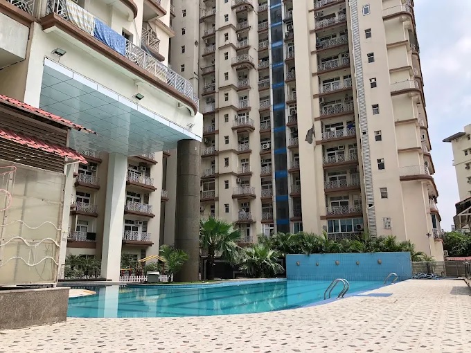 Amrapali Eden Park, Sector 50, Noida Society Image 3