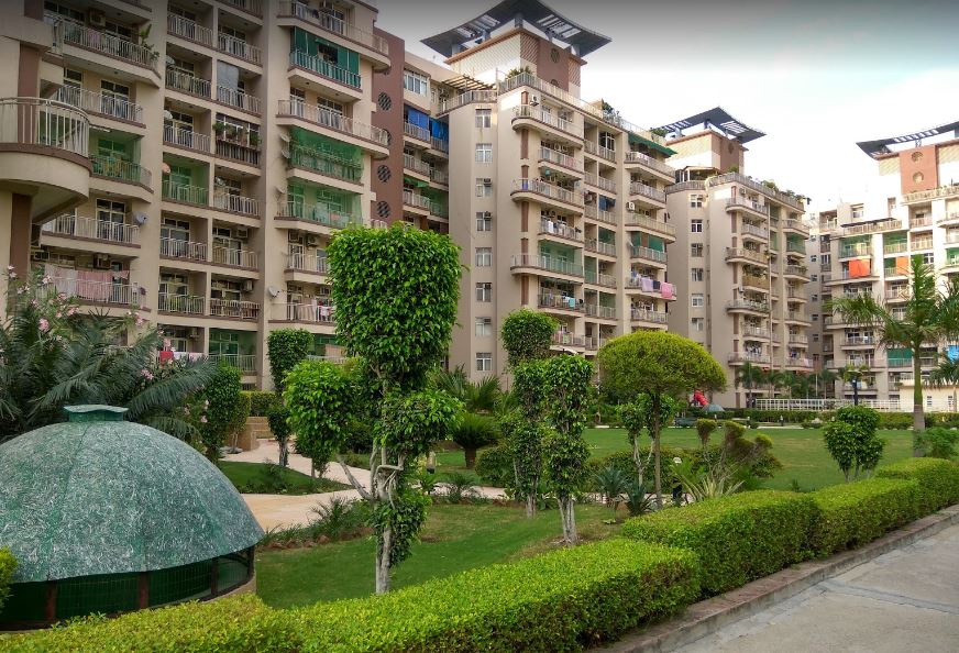 Mahagun Maestro, Sector 50, Noida Society Image 3