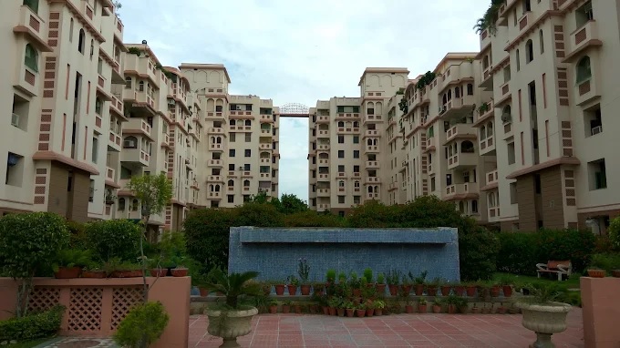 Purvanchal Silver Estate, Sector 50, Noida Society Image 3