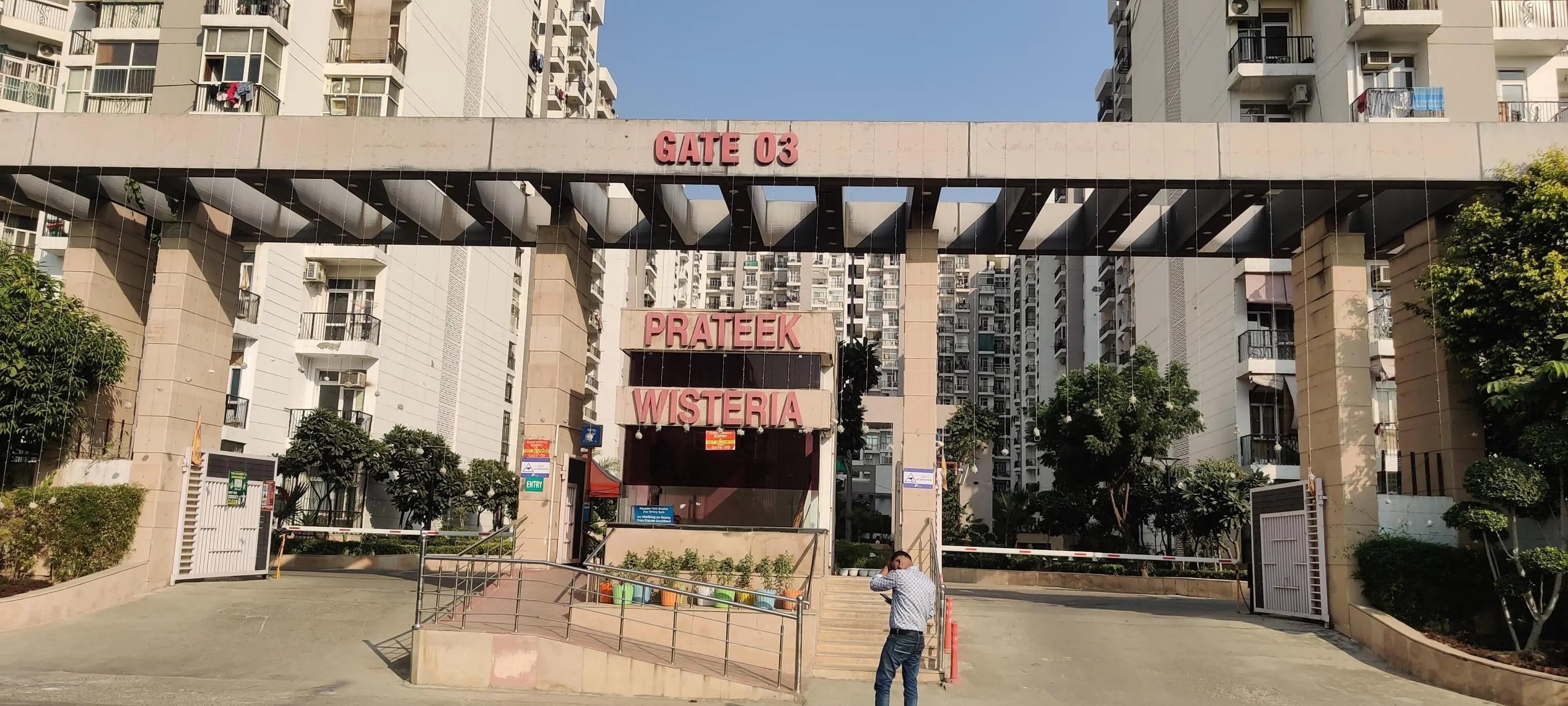 Prateek Wisteria, Sector 77, Noida Society Image 2