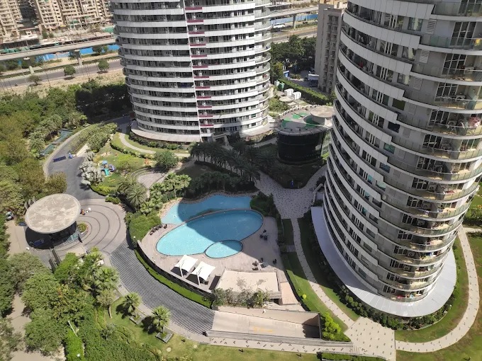 Amrapali Eden Park, Sector 50, Noida Society Image 4
