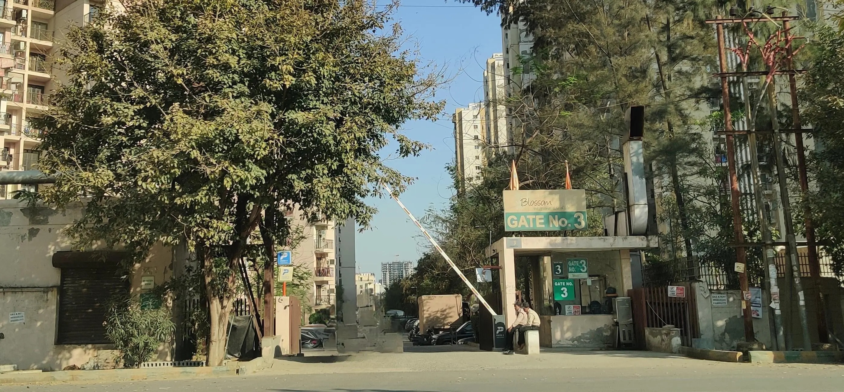 Logix Blossom County, Sector 137, Noida Society Image 4