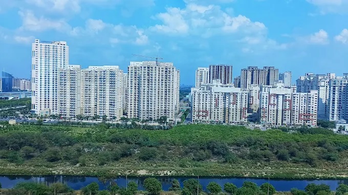 Paras Seasons, Sector 168, Noida Society Image 4