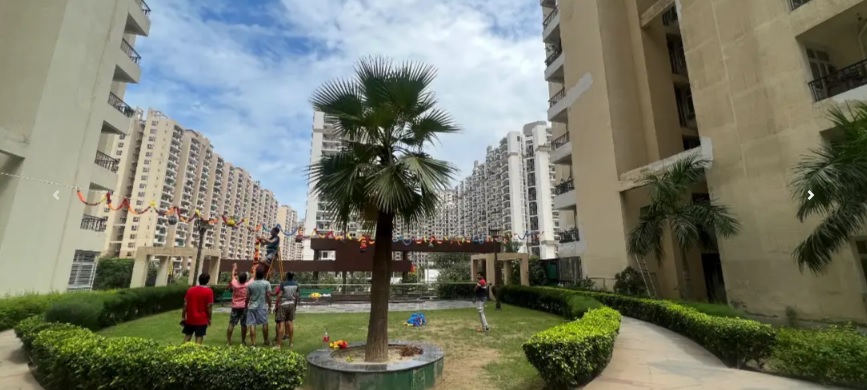 SuperTech Eco Village 3, Sector 16B, Noida Extension Society Image 3