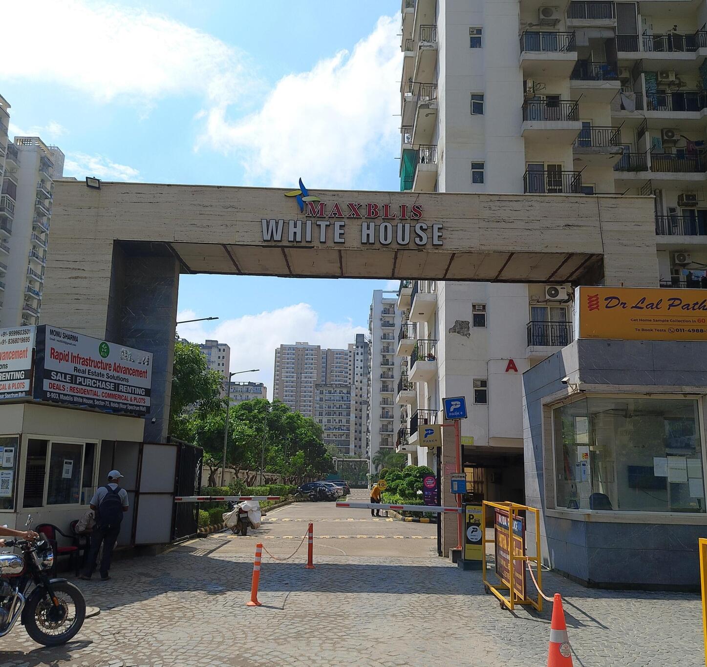Maxblis White House, Sector 75, Noida Society Image 4